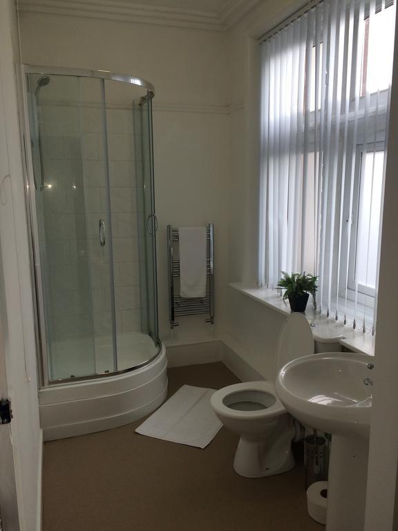 Sheridans Budget Accomodation Wallasey Camera foto