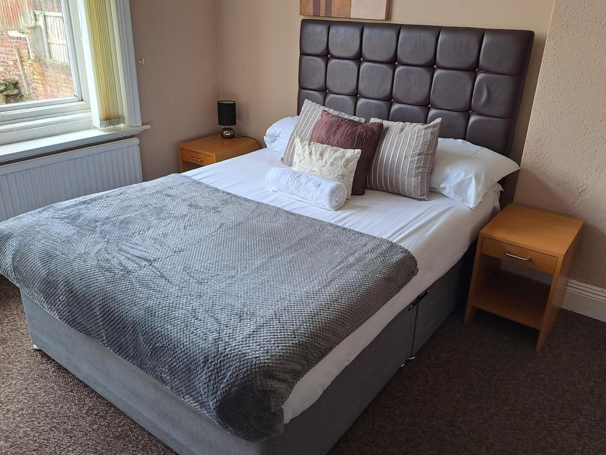 Sheridans Budget Accomodation Wallasey Esterno foto